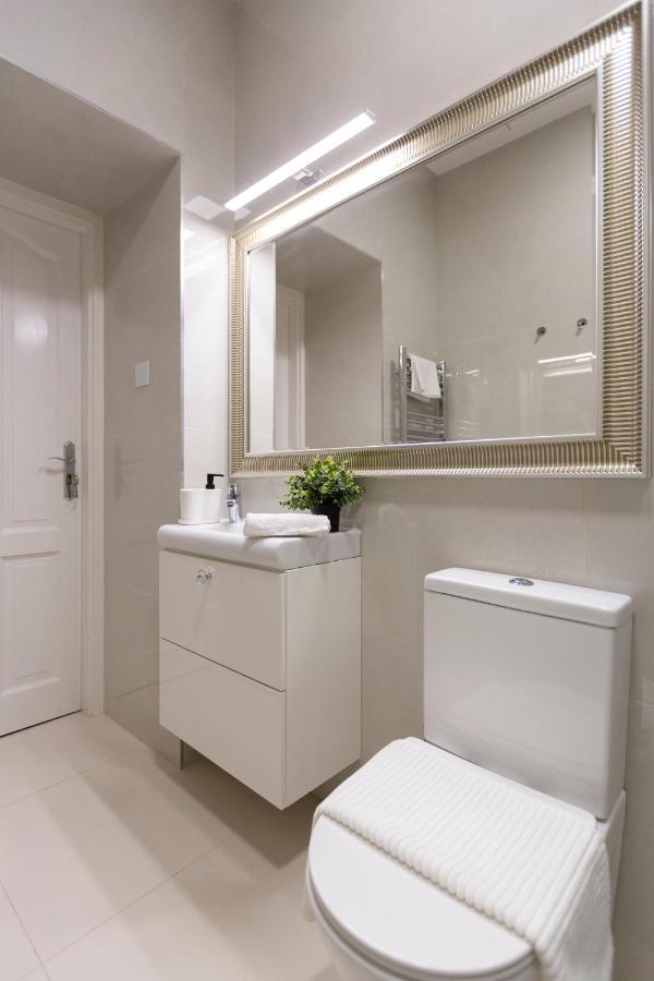 Exclusive Downtown Apartment In The Heart Of Budapest Budapeste Exterior foto
